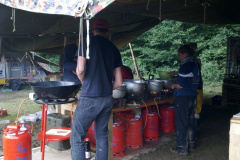 415896339_1319922176