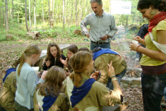 708826136_1319819384